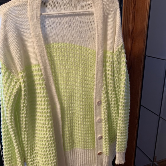 Lush | Knit Sweater. - Picture 6 of 6